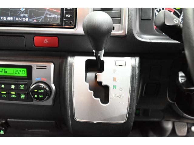 ハイエースワゴン グランドキャビン 10人乗り/社外ナビ(NSCN-W68)/フルセグTV/バックカメラ/スマートキー/プッシュスタート/オートライト/ETC/社外15インチアルミホイール(69枚目)