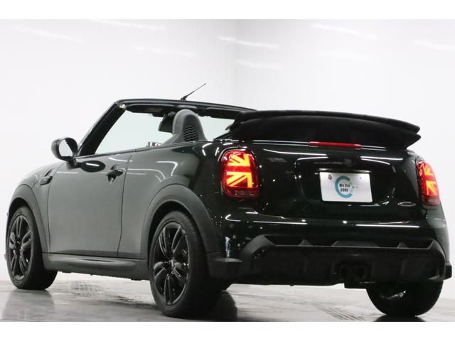 ＭＩＮＩ ジョンクーパーワークス　コンバーチブル　ＪＣＷトリム　ＪＣＷトリム／禁煙車／電動オープン／Ａｐｐｌｅ　ＣａｒＰｌａｙ／ＵＳＢ接続可／バックカメラ／Ｈレザーシート（ヒーター付）／クルコン／クリアランスソナー／ＥＴＣ／ＬＥＤヘッド／純正１７アルミ／赤キャリパ（16枚目）