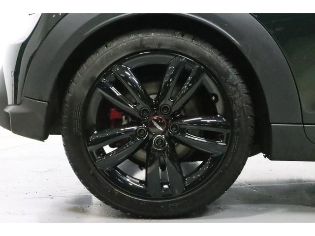 ＭＩＮＩ ジョンクーパーワークス　コンバーチブル　ＪＣＷトリム　ＪＣＷトリム／禁煙車／電動オープン／Ａｐｐｌｅ　ＣａｒＰｌａｙ／ＵＳＢ接続可／バックカメラ／Ｈレザーシート（ヒーター付）／クルコン／クリアランスソナー／ＥＴＣ／ＬＥＤヘッド／純正１７アルミ／赤キャリパ（36枚目）