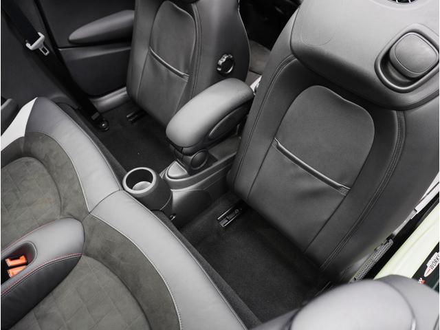 ＭＩＮＩ ジョンクーパーワークス　コンバーチブル　ＪＣＷトリム　ＪＣＷトリム／禁煙車／電動オープン／Ａｐｐｌｅ　ＣａｒＰｌａｙ／ＵＳＢ接続可／バックカメラ／Ｈレザーシート（ヒーター付）／クルコン／クリアランスソナー／ＥＴＣ／ＬＥＤヘッド／純正１７アルミ／赤キャリパ（62枚目）