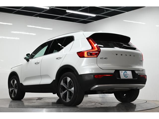 ＸＣ４０ アルティメット　Ｂ４　ＡＷＤ　２０２３年モデル／レザーシート（ヒーター付）／ハーマンカードン／ボルボインテリセーフ／全方位カメラ／Ｇｏｏｇｌｅナビ／Ｐバックドア／前後ドラレコ／クルコン／ＥＴＣ／純正１９アルミ／ＬＥＤヘッドライト（5枚目）