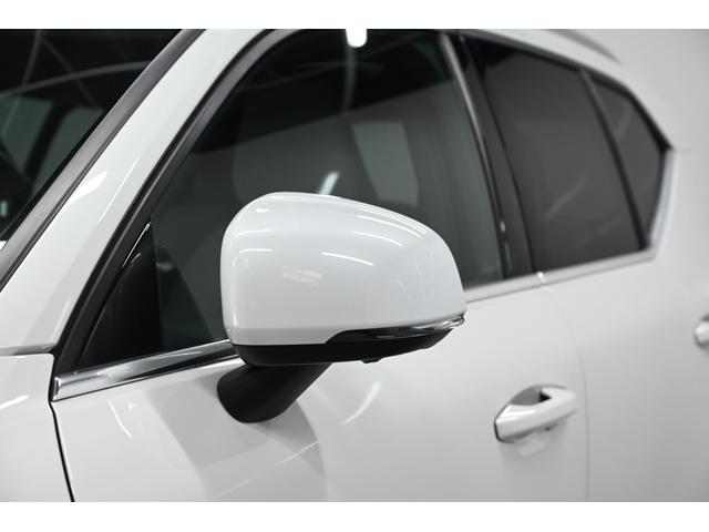 ＸＣ４０ アルティメット　Ｂ４　ＡＷＤ　２０２３年モデル／レザーシート（ヒーター付）／ハーマンカードン／ボルボインテリセーフ／全方位カメラ／Ｇｏｏｇｌｅナビ／Ｐバックドア／前後ドラレコ／クルコン／ＥＴＣ／純正１９アルミ／ＬＥＤヘッドライト（23枚目）