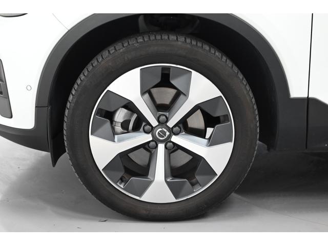 ＸＣ４０ アルティメット　Ｂ４　ＡＷＤ　２０２３年モデル／レザーシート（ヒーター付）／ハーマンカードン／ボルボインテリセーフ／全方位カメラ／Ｇｏｏｇｌｅナビ／Ｐバックドア／前後ドラレコ／クルコン／ＥＴＣ／純正１９アルミ／ＬＥＤヘッドライト（39枚目）