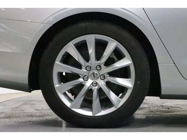 Ｖ９０ Ｔ５　モメンタム　禁煙車／ブラックレザーシート（ヒーター付）／ボルボインテリセーフ／全方位カメラ／純正ナビ／フルセグＴＶ／Ｂｌｕｅｔｏｏｔｈ対応／ＵＳＢ接続／クルコン／ＥＴＣ／Ｐバックドア／純正１８アルミ／ＬＥＤヘッド（32枚目）