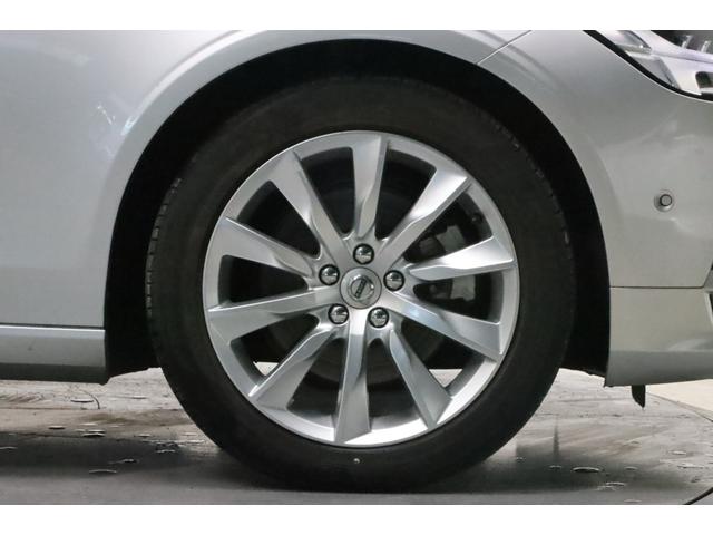 Ｖ９０ Ｔ５　モメンタム　禁煙車／ブラックレザーシート（ヒーター付）／ボルボインテリセーフ／全方位カメラ／純正ナビ／フルセグＴＶ／Ｂｌｕｅｔｏｏｔｈ対応／ＵＳＢ接続／クルコン／ＥＴＣ／Ｐバックドア／純正１８アルミ／ＬＥＤヘッド（33枚目）