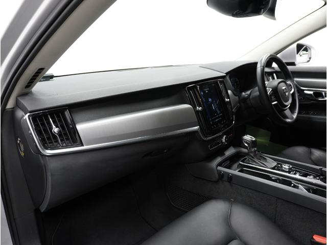 Ｖ９０ Ｔ５　モメンタム　禁煙車／ブラックレザーシート（ヒーター付）／ボルボインテリセーフ／全方位カメラ／純正ナビ／フルセグＴＶ／Ｂｌｕｅｔｏｏｔｈ対応／ＵＳＢ接続／クルコン／ＥＴＣ／Ｐバックドア／純正１８アルミ／ＬＥＤヘッド（50枚目）
