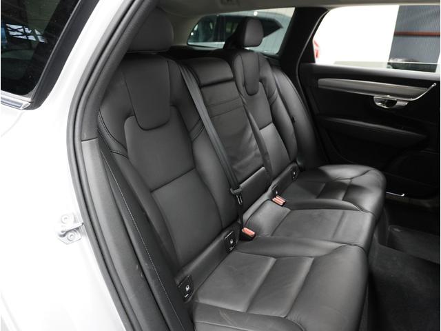 Ｖ９０ Ｔ５　モメンタム　禁煙車／ブラックレザーシート（ヒーター付）／ボルボインテリセーフ／全方位カメラ／純正ナビ／フルセグＴＶ／Ｂｌｕｅｔｏｏｔｈ対応／ＵＳＢ接続／クルコン／ＥＴＣ／Ｐバックドア／純正１８アルミ／ＬＥＤヘッド（56枚目）