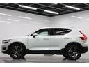 Ｂ４　ＡＷＤ　インスクリプション　２０２２年モデル／ベージュレザーシート（ヒータ付）／ハーマンカードン／ボルボインテリセーフ／全方位カメラ／ナビ／フルセグＴＶ／Ｐバックドア／ＥＴＣ／クルコン／前後ドラレコ／純正１９アルミ／ＬＥＤヘッド（28枚目）