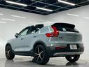 ＸＣ４０ Ｔ４　ＡＷＤ　モーメンタム　禁煙車／ホワイトルーフ／ＥＲＳＴ２０インチアルミホイール／フロントグリル／Ｒデザイン／純正ナビ／フルセグＴＶ／全方位カメラ／前後ドラレコ／シートヒーター／ステアヒーター／ＥＴＣ／クルコン／Ｐバックドア（5枚目）