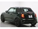 ＭＩＮＩ ジョンクーパーワークス　コンバーチブル　ＪＣＷトリム　ＪＣＷトリム／禁煙車／電動オープン／Ａｐｐｌｅ　ＣａｒＰｌａｙ／ＵＳＢ接続可／バックカメラ／Ｈレザーシート（ヒーター付）／クルコン／クリアランスソナー／ＥＴＣ／ＬＥＤヘッド／純正１７アルミ／赤キャリパ（7枚目）