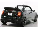 ジョンクーパーワークス　コンバーチブル　ＪＣＷトリム　ＪＣＷトリム／禁煙車／電動オープン／Ａｐｐｌｅ　ＣａｒＰｌａｙ／ＵＳＢ接続可／バックカメラ／Ｈレザーシート（ヒーター付）／クルコン／クリアランスソナー／ＥＴＣ／ＬＥＤヘッド／純正１７アルミ／赤キャリパ（21枚目）