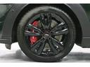 ジョンクーパーワークス　コンバーチブル　ＪＣＷトリム　ＪＣＷトリム／禁煙車／電動オープン／Ａｐｐｌｅ　ＣａｒＰｌａｙ／ＵＳＢ接続可／バックカメラ／Ｈレザーシート（ヒーター付）／クルコン／クリアランスソナー／ＥＴＣ／ＬＥＤヘッド／純正１７アルミ／赤キャリパ（32枚目）