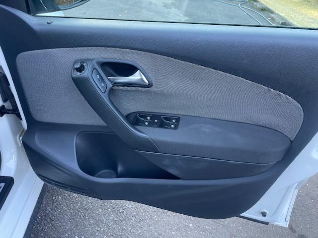 ポロ ＧＴＩ　ＧＴＩ（５名）（8枚目）