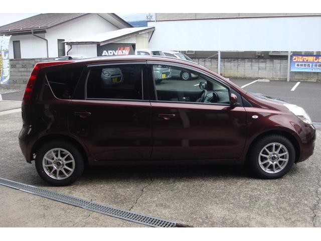 ノート 15G ナビ ワンセグTV CD/DVD再生 ミュージックサーバ ETC スマートキー オートライト 盗難防止システム 衝突安全ボディ ABS 運転席・助手席エアバッグ エアコンパワステ パワーウィンドウ(5枚目)