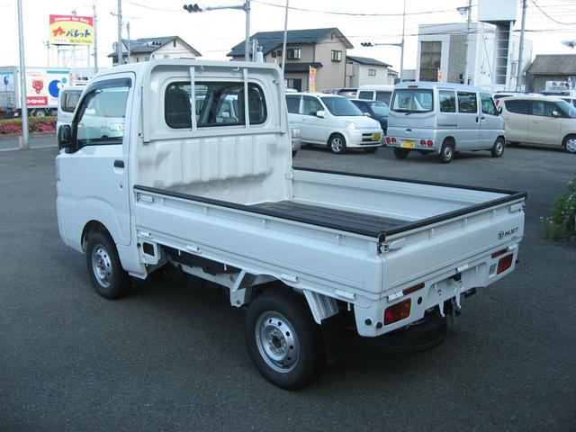 スタンダード 5速マニュアル・4WD・エアコン・パワステ・オートライト(9枚目)