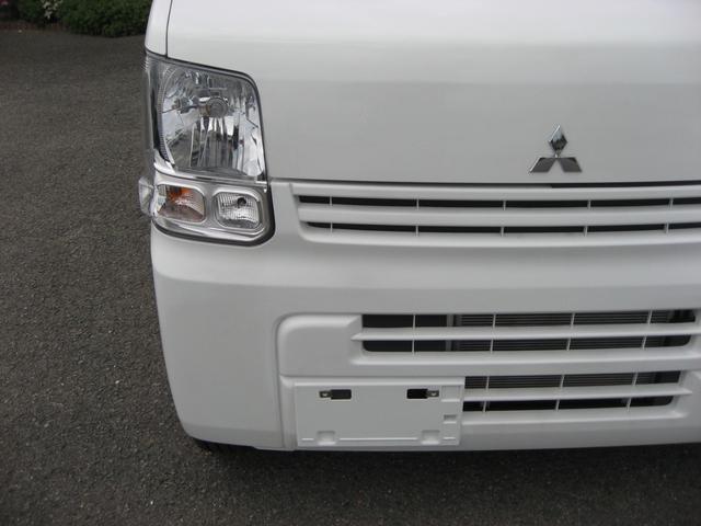 ミニキャブバン Ｅ　２ＷＤ・ＡＴ・エアコン・パワステ・オーバーヘッドシェルフ・オートライト・バックソナー（5枚目）