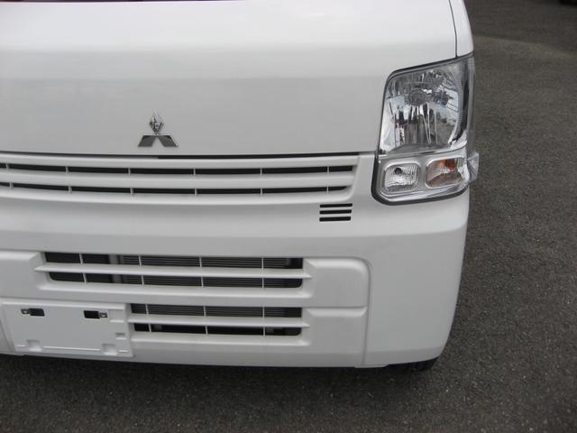 ミニキャブバン Ｅ　２ＷＤ・ＡＴ・エアコン・パワステ・オーバーヘッドシェルフ・オートライト・バックソナー（6枚目）