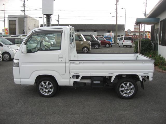 アクティトラック タウン AT・2WD・CD・エアコン・パワステ・Wエアバッグ・キーレス・社外アルミホイール・荷台ランプ(8枚目)