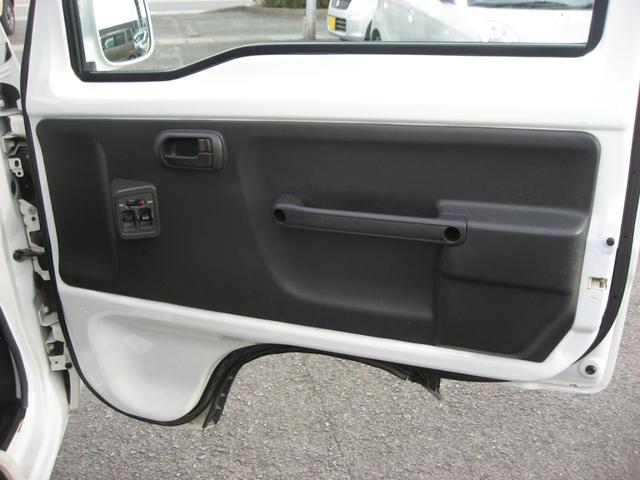 アクティトラック タウン AT・2WD・CD・エアコン・パワステ・Wエアバッグ・キーレス・社外アルミホイール・荷台ランプ(14枚目)