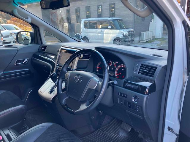 ヴェルファイア ２．４Ｚ　ゴールデンアイズＩＩ　ＥＴＣ　バックカメラ　ナビ　ＴＶ　クリアランスソナー　オートクルーズコントロール　両側電動スライドドア　オートライト　ＨＩＤ　電動リアゲート　スマートキー　電動格納ミラー　後席モニター　３列シート（66枚目）