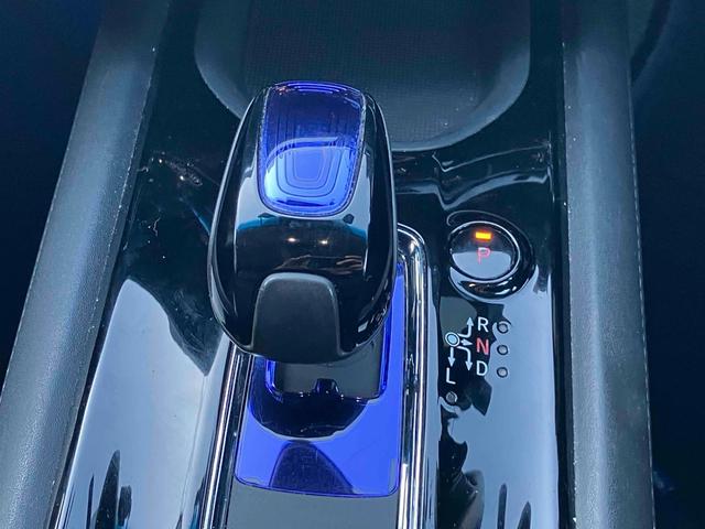 ヴェゼル ハイブリッドＺ　ドライブレコーダー　ＥＴＣ　バックカメラ　オートクルーズコントロール　衝突被害軽減システム　ナビ　ＴＶ　オートライト　ＬＥＤヘッドランプ　アルミホイール　スマートキー　電動格納ミラー　シートヒーター（10枚目）