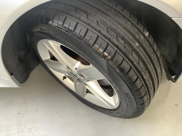 SLK SLK200コンプレッサー 後期モデル・禁煙車・純正HDDナビ・Bluetooth・黒革メモリーパワーシート左右・エアースカー(27枚目)