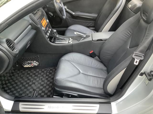 SLK SLK200コンプレッサー 後期モデル・禁煙車・純正HDDナビ・Bluetooth・黒革メモリーパワーシート左右・エアースカー(33枚目)