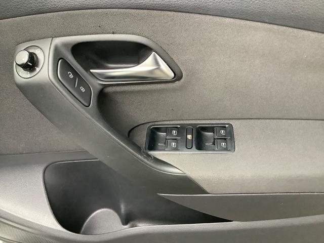 ポロ TSIコンフォートライン 管理ユーザー下取車・禁煙車・カロッツェリアナビ・フルセグTV・Bluetooth(24枚目)