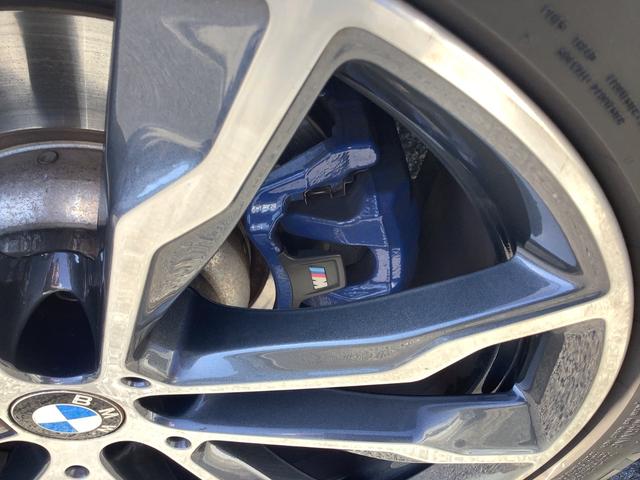 X3 M40d 管理ユーザー下取車・禁煙車・オダーカラー・グレイシャ―シルバー・F&Rシュニッツァー・スポイラー・黒革メモリーパワーシートヒーター&リヤーシートヒーター・ワイヤレス携帯充電器・ヘツドアツプディスプレイ(21枚目)