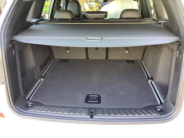 X3 M40d 管理ユーザー下取車・禁煙車・オダーカラー・グレイシャ―シルバー・F&Rシュニッツァー・スポイラー・黒革メモリーパワーシートヒーター&リヤーシートヒーター・ワイヤレス携帯充電器・ヘツドアツプディスプレイ(36枚目)