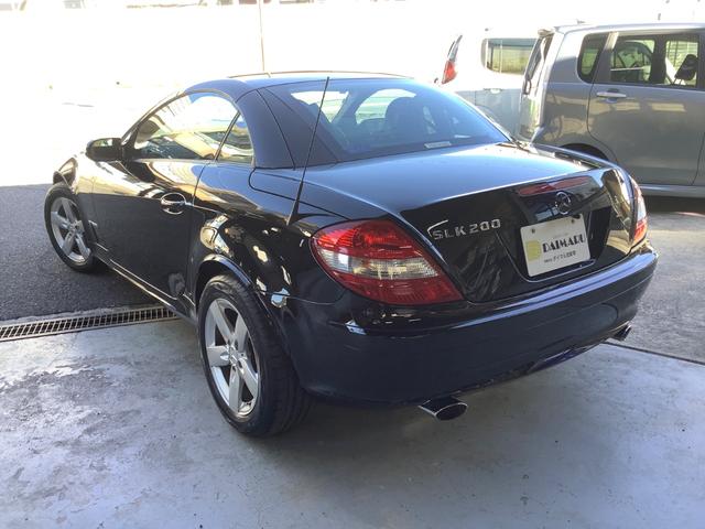 ＳＬＫ ＳＬＫ２００コンプレッサー　禁煙車・ケンウッドＳＤナビ・ＴＶフルセグ・Ｂｌｕｅｔｏｏｔｈ・バックモニター・ＧＰＳ内蔵スピードレーダー・赤革メモリーパワーシートヒーター・エアースカー・風の巻き込み防止ドラフトストップ・ベンツ純正（9枚目）