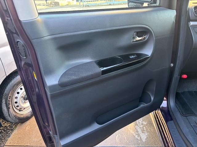 タント カスタムＲＳ　トップエディションＳＡＩＩ　純正８インチメモリナビ　フルセグＴＶ　バックモニター　両側パワースライドドア　ＥＴＣ　プッシュスタート　衝突軽減ブレーキ　ハーフレザー　アイドリングストップ（14枚目）