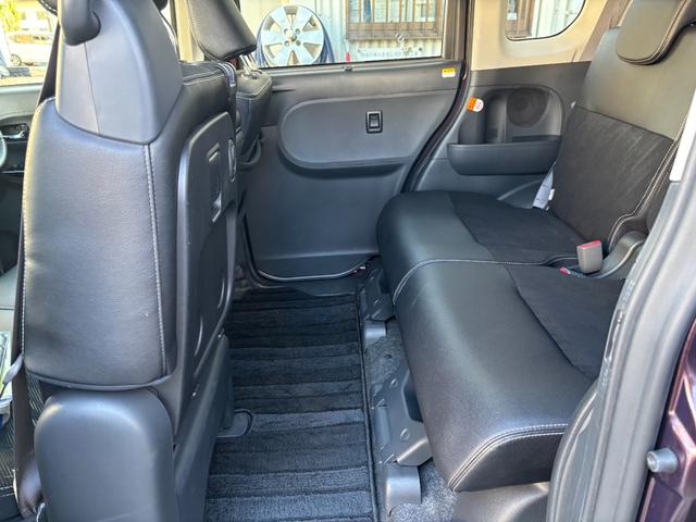 タント カスタムＲＳ　トップエディションＳＡＩＩ　純正８インチメモリナビ　フルセグＴＶ　バックモニター　両側パワースライドドア　ＥＴＣ　プッシュスタート　衝突軽減ブレーキ　ハーフレザー　アイドリングストップ（19枚目）