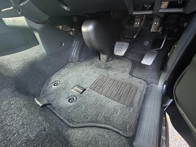 ハイエースバン スーパーGL ダークプライムII スーパーGL ダークプライムII レンタカーアップ車 ナビTV 後席モニター Bカメラ デジタルインナーミラー ETC スマートキー LED WエアB ハンドルリモコン スライド窓(30枚目)