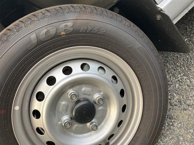 ハイゼットカーゴ 　軽バン　ＣＶＴ　衝突被害軽減システム　クリアランスソナー　ＥＴＣ　ナビ　ＴＶ　両側スライドドア　キーレスエントリー　アイドリングストップ　オートライト　ＥＳＣ　エアコン　パワーウィンドウ（18枚目）