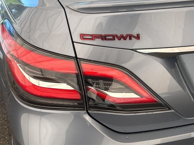 クラウンハイブリッド ＲＳアドバンス　ドライブレコーダー　クリアランスソナー　レーンアシスト　ナビ　ＴＶ　アルミホイール　オートマチックハイビーム　オートライト　ＣＶＴ　シートヒーター　スマートキー　電動格納ミラー　パワーシート　ＵＳＢ（9枚目）