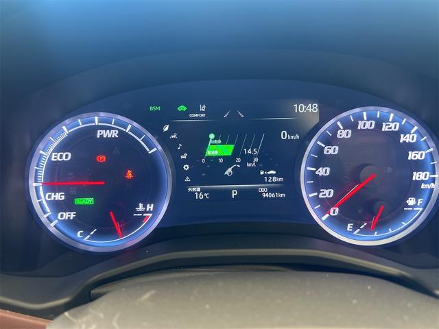 クラウンハイブリッド ＲＳアドバンス　ドライブレコーダー　クリアランスソナー　レーンアシスト　ナビ　ＴＶ　アルミホイール　オートマチックハイビーム　オートライト　ＣＶＴ　シートヒーター　スマートキー　電動格納ミラー　パワーシート　ＵＳＢ（16枚目）