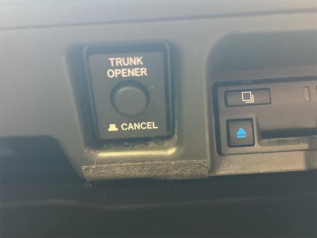 クラウンハイブリッド ＲＳアドバンス　ドライブレコーダー　クリアランスソナー　レーンアシスト　ナビ　ＴＶ　アルミホイール　オートマチックハイビーム　オートライト　ＣＶＴ　シートヒーター　スマートキー　電動格納ミラー　パワーシート　ＵＳＢ（34枚目）