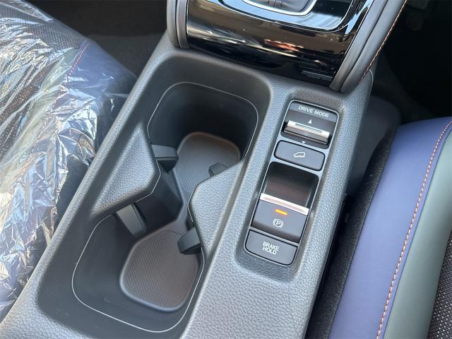 ヴェゼル e:HEV X・HuNTパッケージ バックカメラ クリアランスソナー オートクルーズコントロール レーンアシスト 衝突被害軽減システム オートライト LEDヘッドランプ ヘッドライトウォッシャー アルミホイール スマートキー(8枚目)