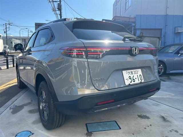 ヴェゼル e:HEV X・HuNTパッケージ バックカメラ クリアランスソナー オートクルーズコントロール レーンアシスト 衝突被害軽減システム オートライト LEDヘッドランプ ヘッドライトウォッシャー アルミホイール スマートキー(17枚目)