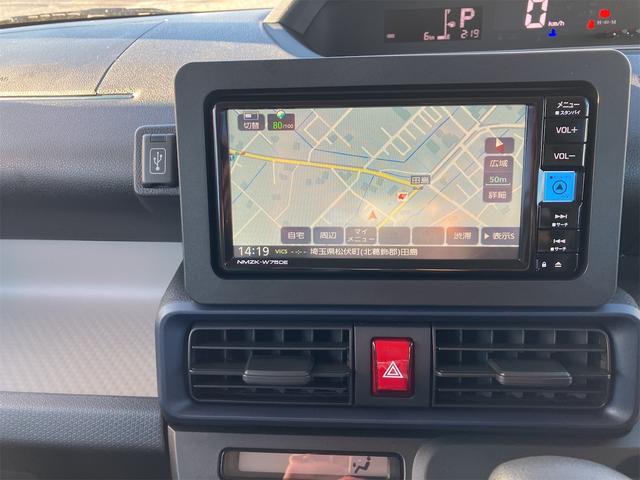 タント L 届け出済み未使用車 バックカメラ 両側スライドドア ナビ クリアランスソナー 衝突被害軽減システム オートライト LEDヘッドランプ スマートキー アイドリングストップ 電動格納ミラー CVT(4枚目)