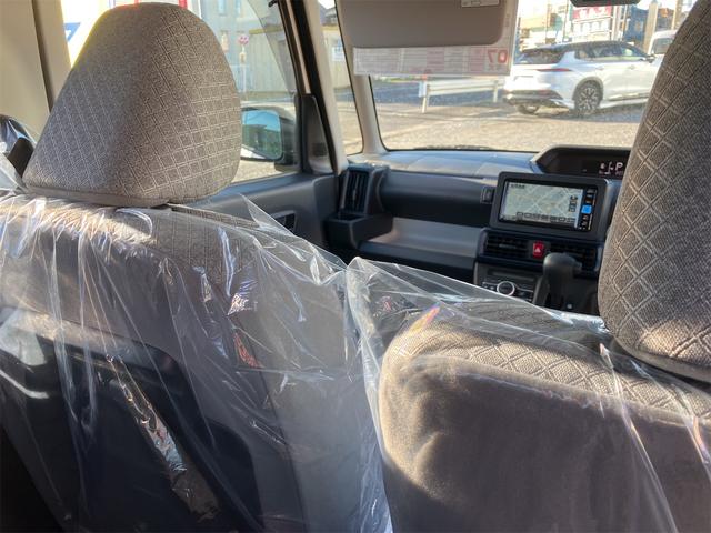 タント L 届け出済み未使用車 バックカメラ 両側スライドドア ナビ クリアランスソナー 衝突被害軽減システム オートライト LEDヘッドランプ スマートキー アイドリングストップ 電動格納ミラー CVT(9枚目)