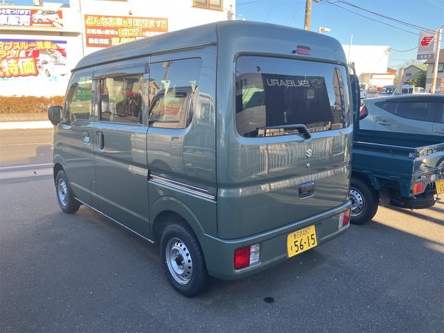 エブリイ PAリミテッド 届け出済み未使用車 両側スライドドア クリアランスソナー レーンアシスト 衝突被害軽減システム オートマチックハイビーム キーレスエントリー アイドリングストップ CVT 盗難防止システム ABS(4枚目)