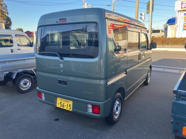 エブリイ PAリミテッド 届け出済み未使用車 両側スライドドア クリアランスソナー レーンアシスト 衝突被害軽減システム オートマチックハイビーム キーレスエントリー アイドリングストップ CVT 盗難防止システム ABS(6枚目)