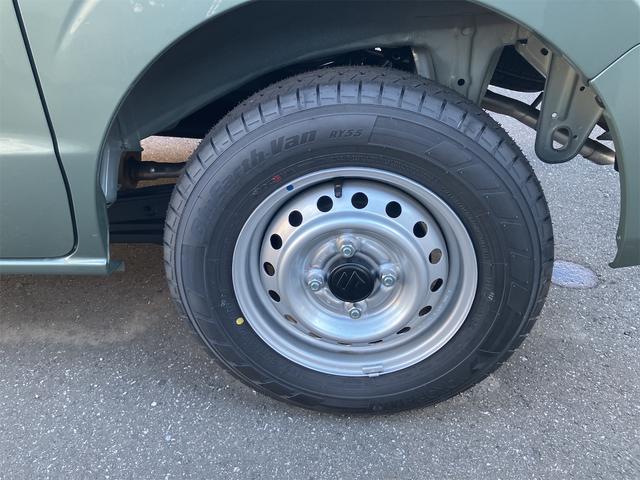 エブリイ PAリミテッド 届け出済み未使用車 両側スライドドア クリアランスソナー レーンアシスト 衝突被害軽減システム オートマチックハイビーム キーレスエントリー アイドリングストップ CVT 盗難防止システム ABS(17枚目)