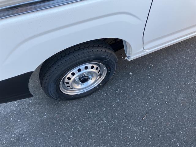 ハイゼットカーゴ DX 届け出済み未使用車 軽バン CVT クリアランスソナー 両側スライドドア キーレスエントリー オートマチックハイビーム エアコン パワーステアリング パワーウィンドウ 運転席エアバッグ(9枚目)