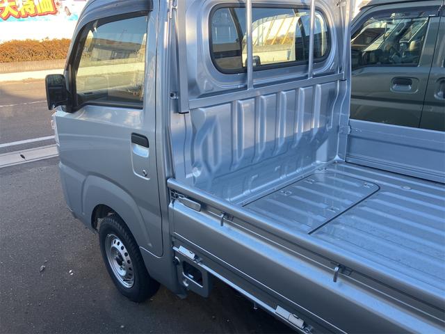 ハイゼットトラック スタンダード 軽トラック AT 衝突被害軽減システム クリアランスソナー アイドリングストップ オートマチックハイビーム ESC エアコン 運転席エアバッグ(10枚目)