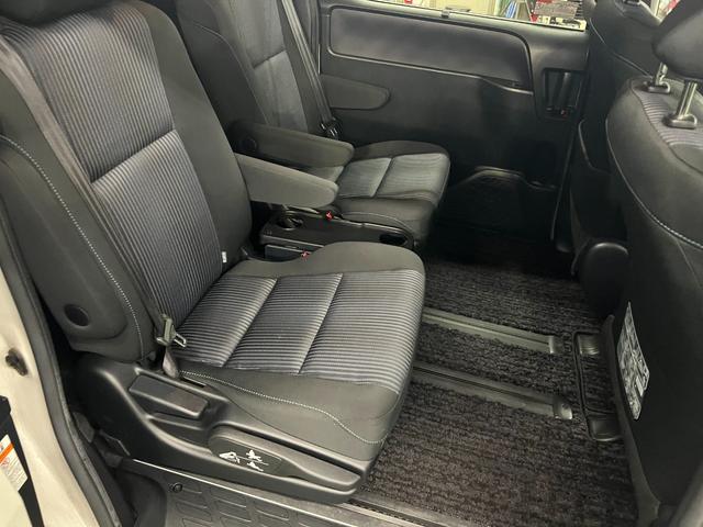 ヴォクシー ＺＳ　煌ＩＩ（17枚目）