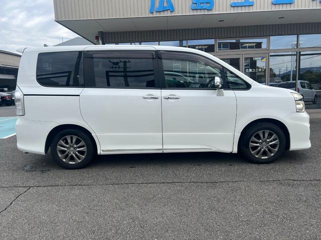 ヴォクシー ZS 煌Z(17枚目)