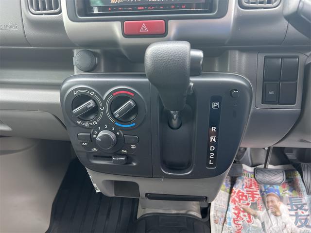 エブリイ ＰＣ　４ＷＤ　オートマ　タイヤ新品　社外アルミホイール　ナビゲーション　パワーウィンドウ　バックカメラ　ドライブレコーダー　ＥＴＣ　Ｂｌｕｅｔｏｏｔｈ（11枚目）